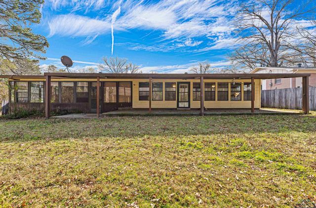 605 E Lynnwood, Longview, TX 75604