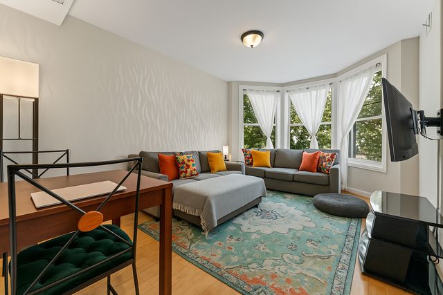 2703 N Ridgeway Avenue 2, Chicago, IL 60647