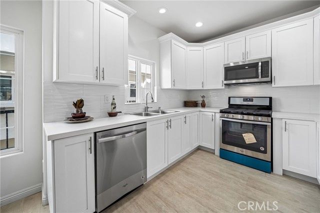 1101 N Maclay 9, San Fernando, CA 91340