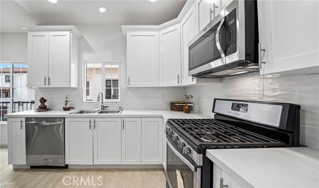 1101 N Maclay 9, San Fernando, CA 91340