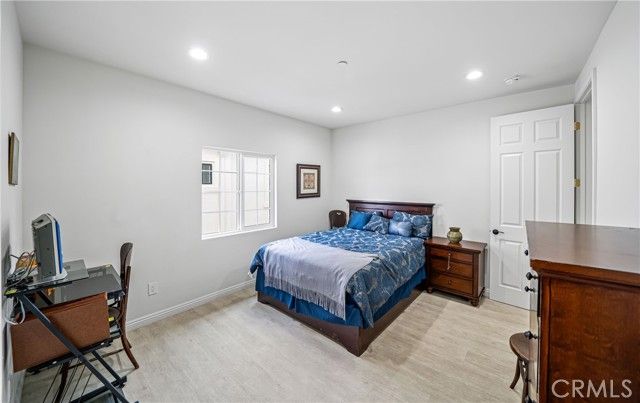 1101 N Maclay 9, San Fernando, CA 91340