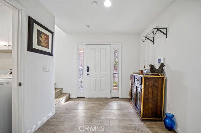 1101 N Maclay 9, San Fernando, CA 91340