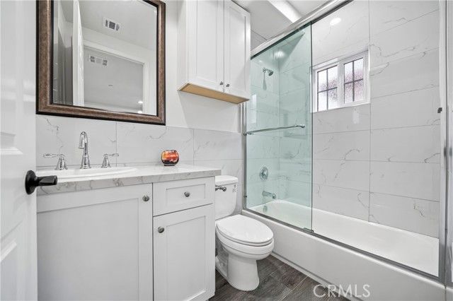 1101 N Maclay 9, San Fernando, CA 91340