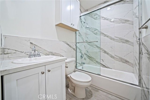 1101 N Maclay 9, San Fernando, CA 91340
