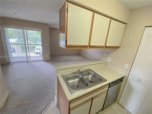 1259 SW 46th Ave 1914, Pompano Beach, FL 33069