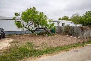 515 ELM ST, Jourdanton, TX 78026