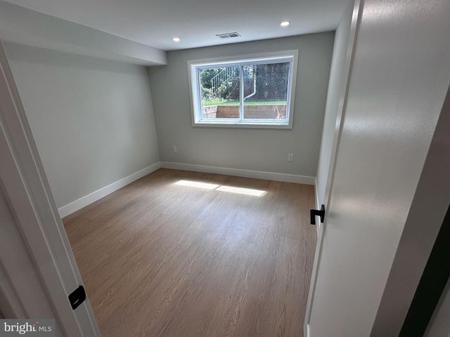 7506 WELLESLEY DR, College Park, MD 20740