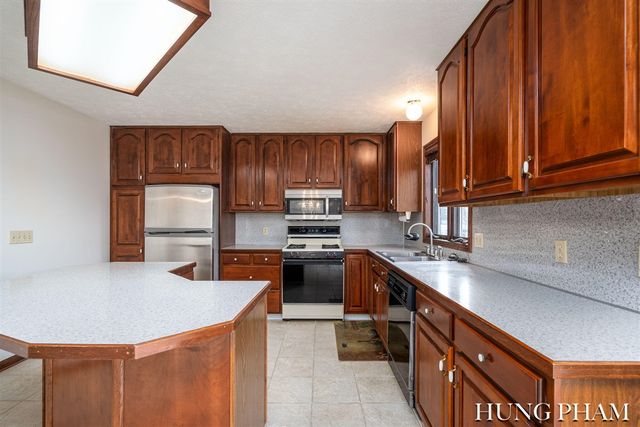 2277 Vantage Court, Caledonia, MI 49316