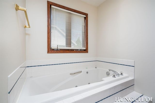 2277 Vantage Court, Caledonia, MI 49316