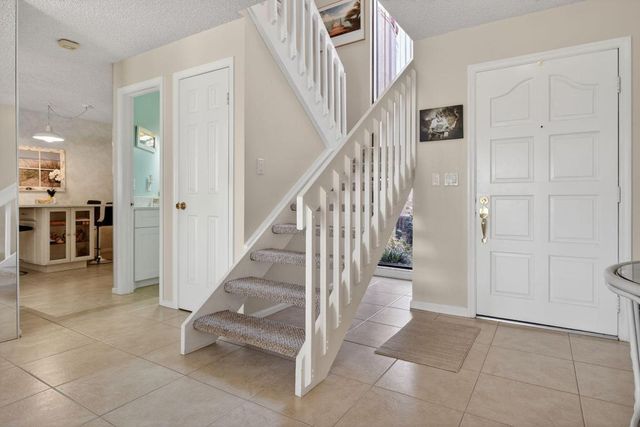 830 Windermere Way, Palm Beach Gardens, FL 33418