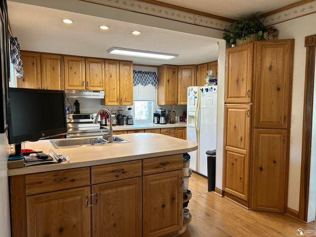 8256 Jackman Road, Temperance, MI 48182