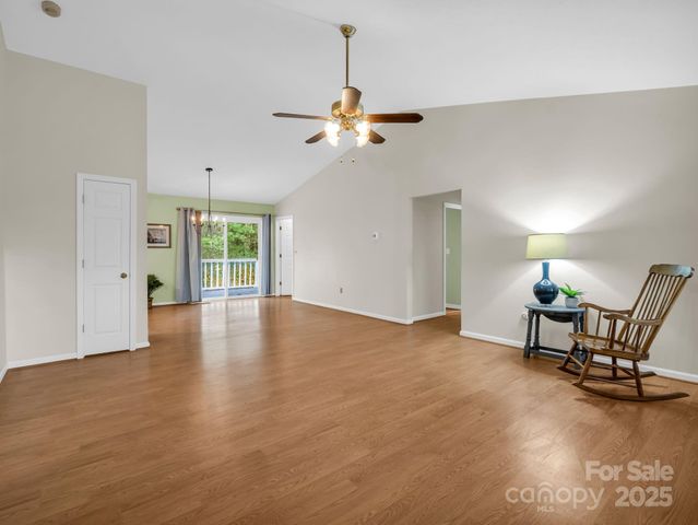 112 Serenity Circle, Hendersonville, NC 28792