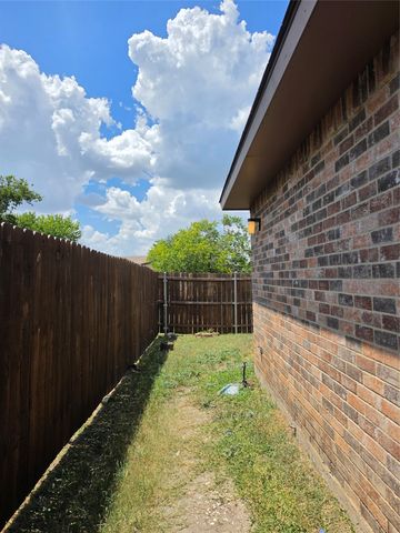 7129 Sorcey Road, Dallas, TX 75249