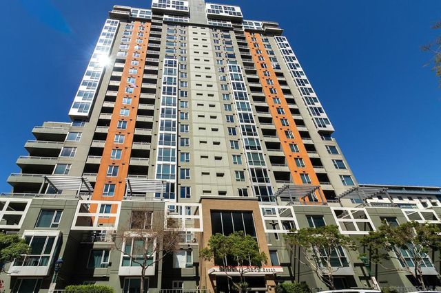 300 W Beech 1908, San Diego, CA 92101