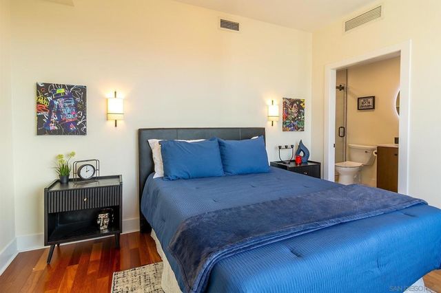 300 W Beech 1908, San Diego, CA 92101