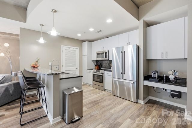 210 N Church Street 1803, Charlotte, NC 28202