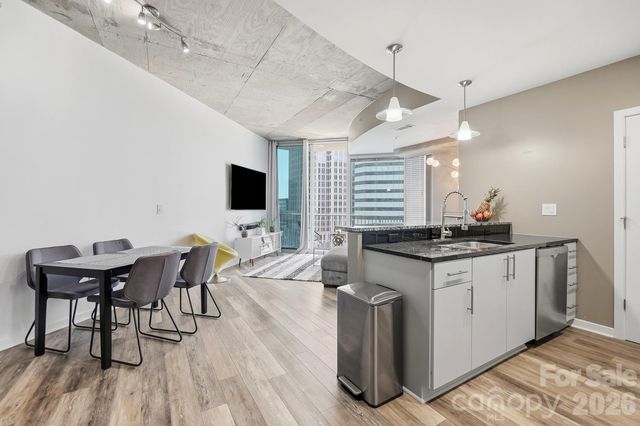 210 N Church Street 1803, Charlotte, NC 28202