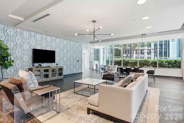 210 N Church Street 1803, Charlotte, NC 28202