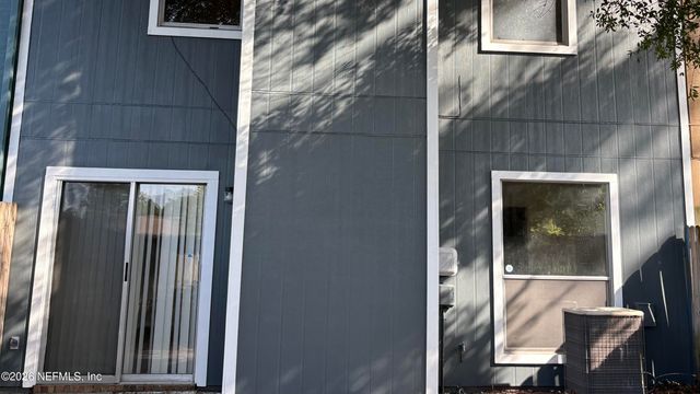11467 FORT CAROLINE LAKES Drive N, Jacksonville, FL 32225