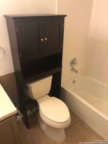 10718 VOLLMER LN, San Antonio, TX 78254