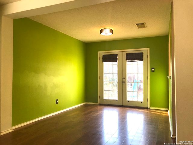 10718 VOLLMER LN, San Antonio, TX 78254