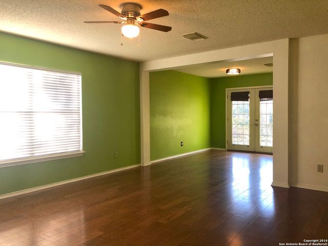 10718 VOLLMER LN, San Antonio, TX 78254