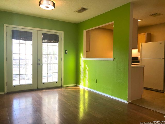 10718 VOLLMER LN, San Antonio, TX 78254