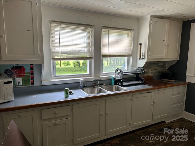 30497 Orchard Lane, Albemarle, NC 28001