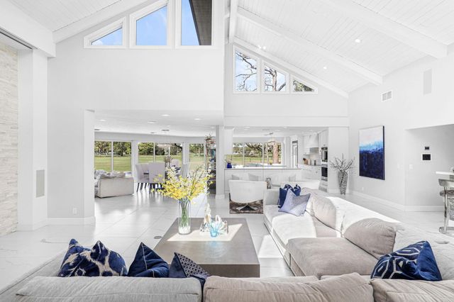 6549 Eastpointe Pines Street, Palm Beach Gardens, FL 33418