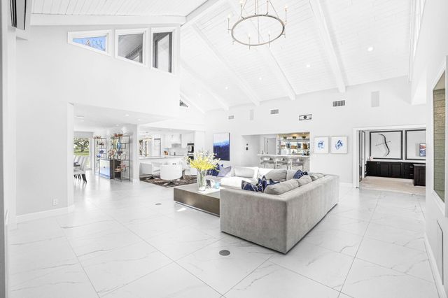 6549 Eastpointe Pines Street, Palm Beach Gardens, FL 33418