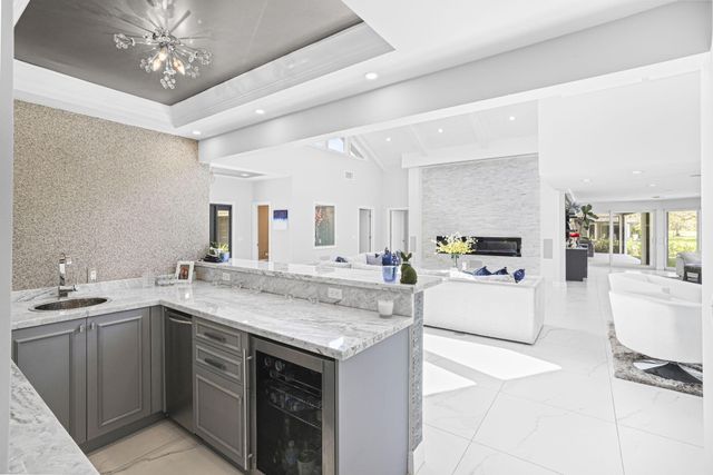 6549 Eastpointe Pines Street, Palm Beach Gardens, FL 33418