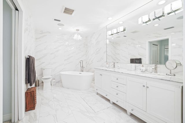 6549 Eastpointe Pines Street, Palm Beach Gardens, FL 33418