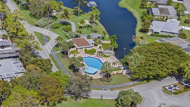 6549 Eastpointe Pines Street, Palm Beach Gardens, FL 33418