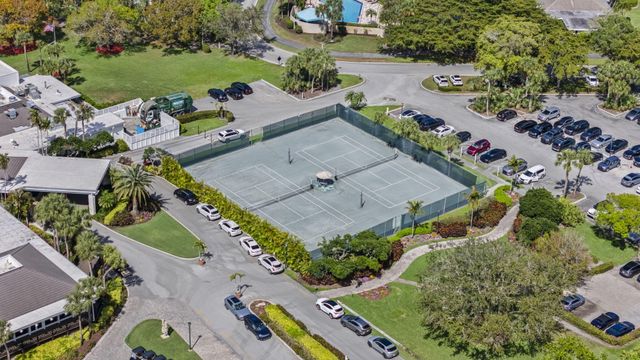 6549 Eastpointe Pines Street, Palm Beach Gardens, FL 33418