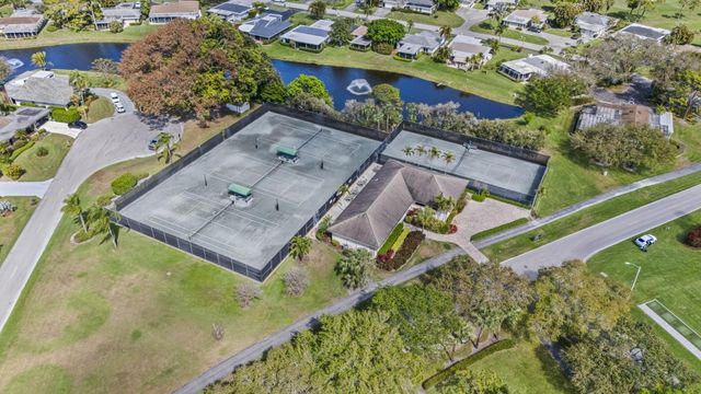 6549 Eastpointe Pines Street, Palm Beach Gardens, FL 33418