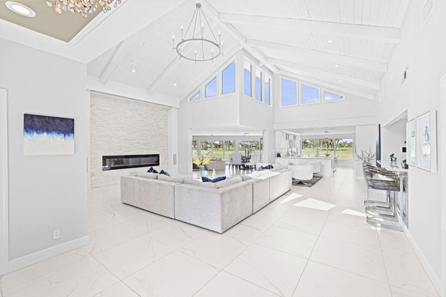 6549 Eastpointe Pines Street, Palm Beach Gardens, FL 33418