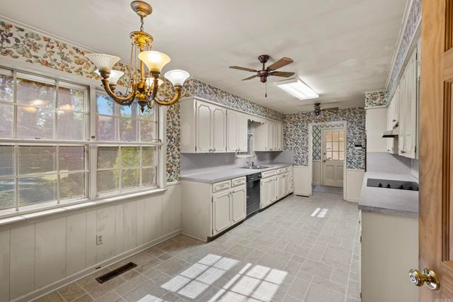 9704 Catskill Road, Little Rock, AR 72227