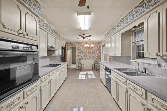 9704 Catskill Road, Little Rock, AR 72227