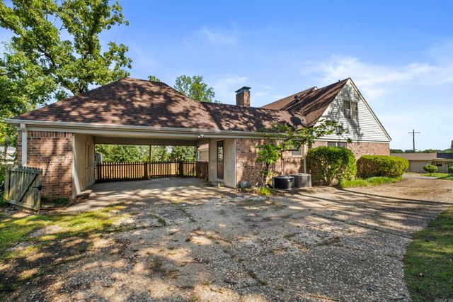 9704 Catskill Road, Little Rock, AR 72227