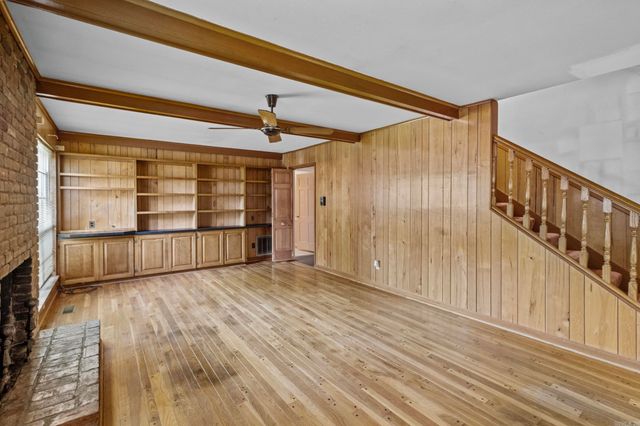 9704 Catskill Road, Little Rock, AR 72227
