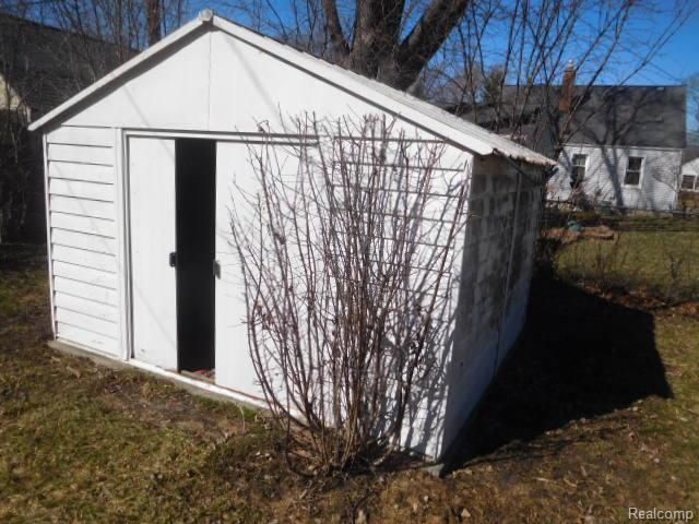 13680 Borgman Street, Oak Park, MI 48237