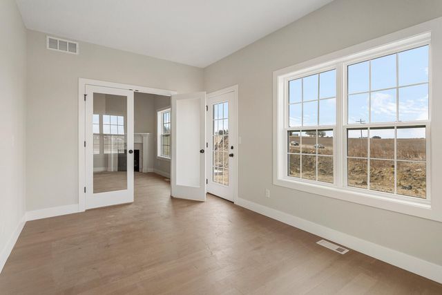 2009 Roseland Drive, Mahomet, IL 61853