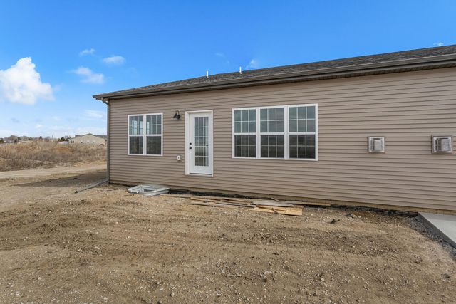 2009 Roseland Drive, Mahomet, IL 61853