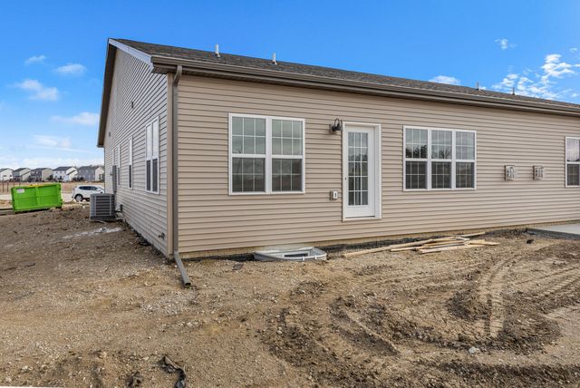 2009 Roseland Drive, Mahomet, IL 61853