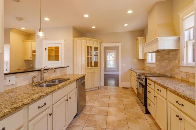 817 LIVINGSTON STREET, Orlando, FL 32803