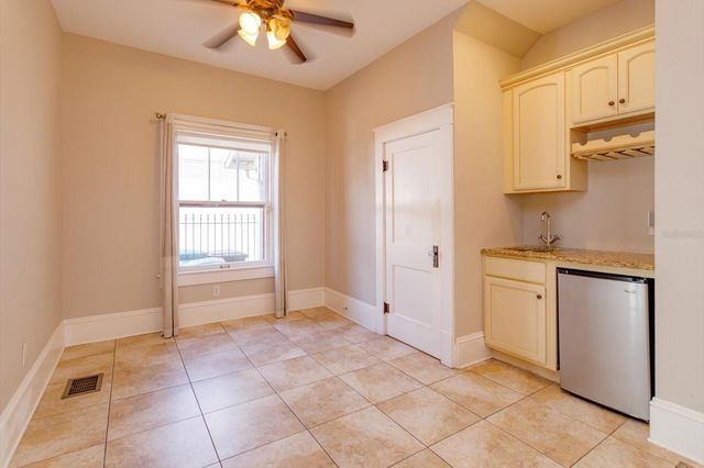 817 LIVINGSTON STREET, Orlando, FL 32803