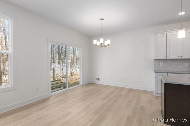 4846 Hidden River Avenue 55, Wyoming, MI 49418