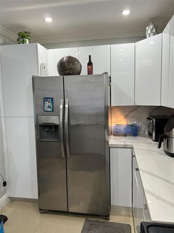 13715 Kendale Lakes Cir A-304, Miami, FL 33183