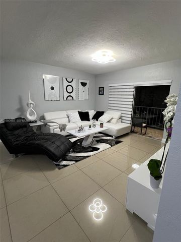 13715 Kendale Lakes Cir A-304, Miami, FL 33183