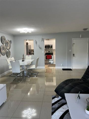 13715 Kendale Lakes Cir A-304, Miami, FL 33183